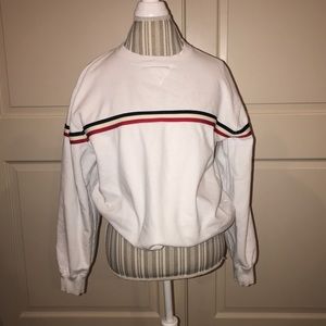 BRANDY MELVILLE VINTAGE WHITE SWEATSHIRt
